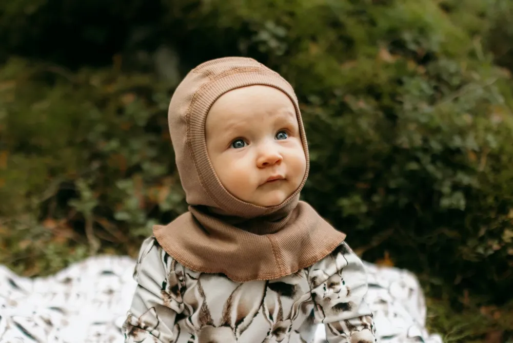 Metsola Klassikot|Päähineet Ja Huivit>RIB HELMET -KYPÄRÄMYSSY | PEONY